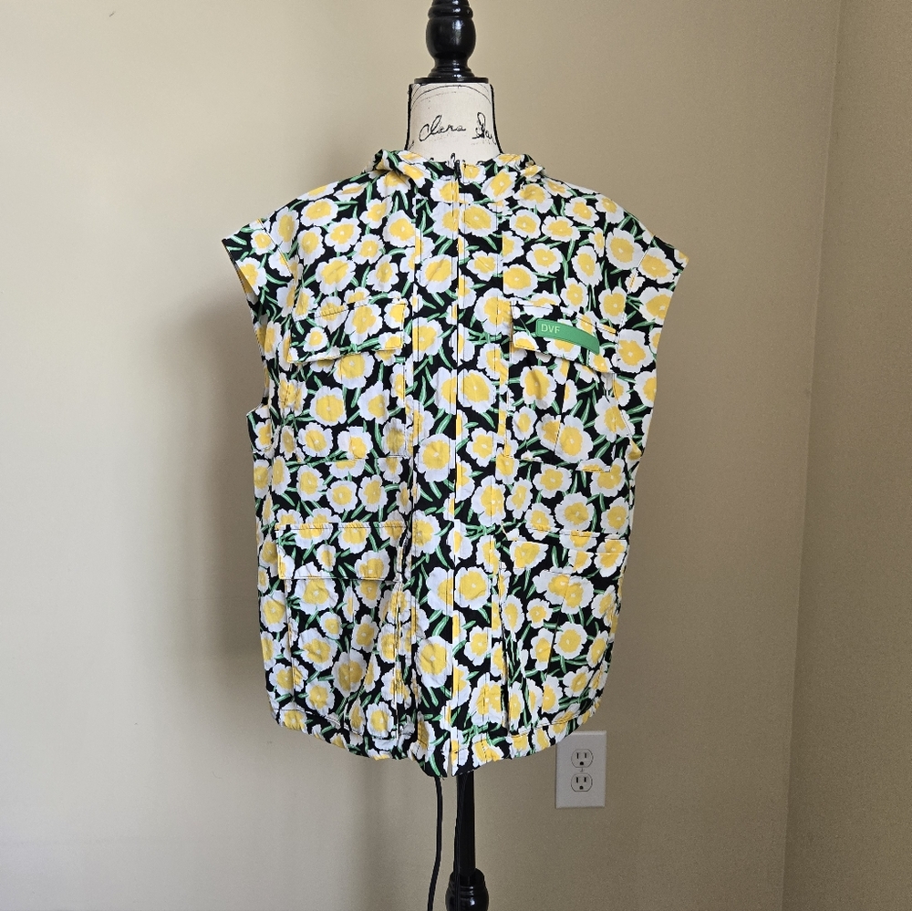 Diane Von Furstenberg Target Lightweight Nylon Vest Womens S Oversized